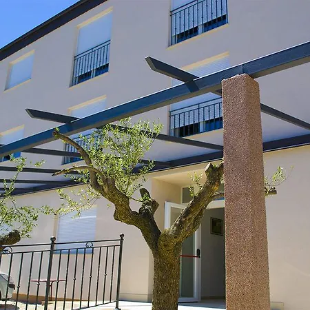Karda מלון